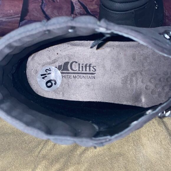 Women’s Cliff’s White Mountain above the ankle hiking books sized 9.5 - Picture 7 of 9